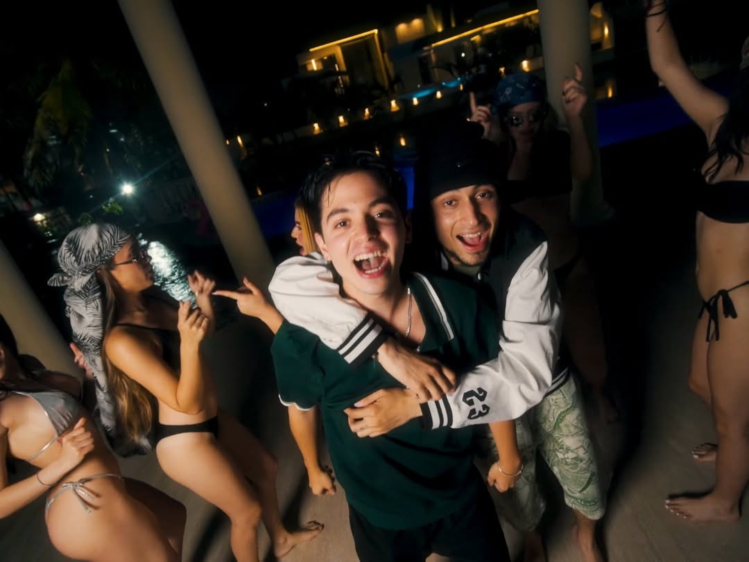 “Mamá pero disculpa” cuenta la historia de un hijo “rebelde” que, entre risas y una honestidad c