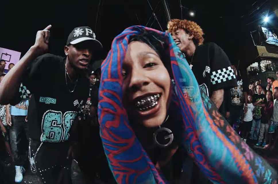Tokischa-Ezzy-R-TU-NO-ERE-DE-NA-video-fleek