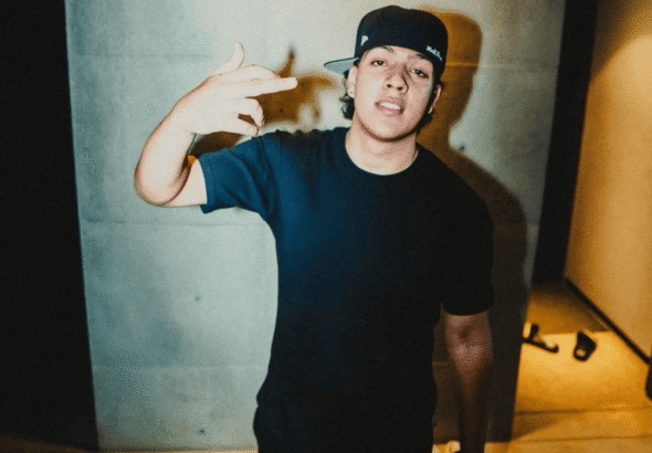 e3ecd87e6f3afe23cfb18ba68ca3ac33.1000x1000x1